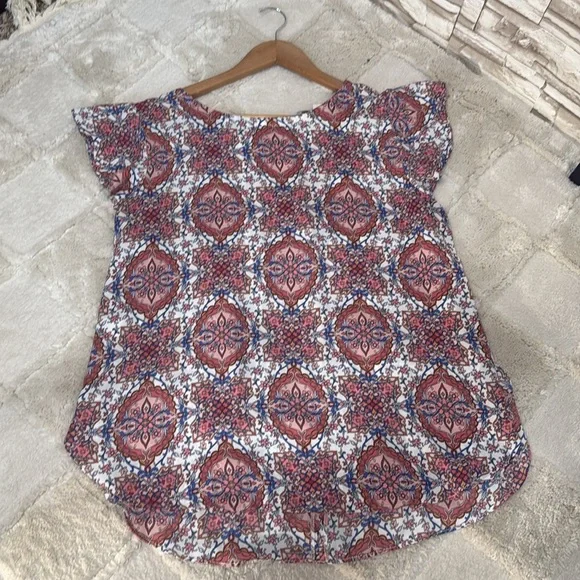 LOFT Large Floral Tile Double Bar Back Flutter Top - Picture 8 of 13